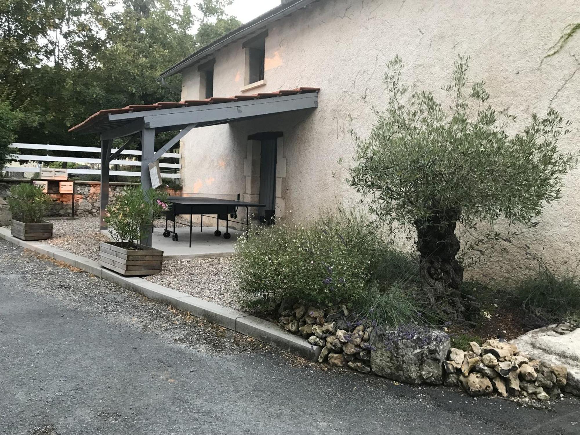 Les Gites De Petrocoriis Boulazac Isle Manoire Buitenkant foto